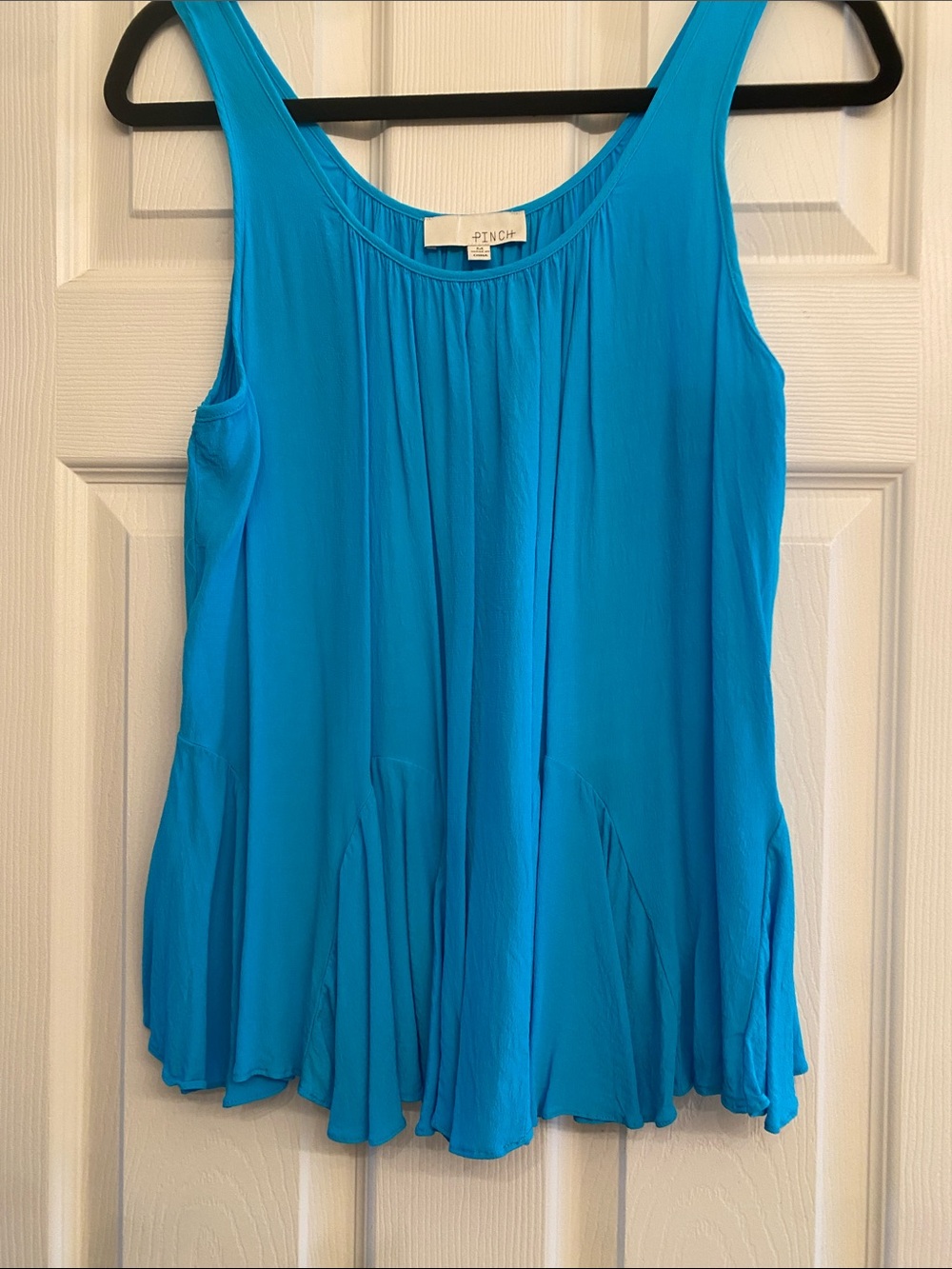 Pinch Sleeveless Flowy Tank Top in Bright Turquoise Blue